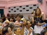 <h5>派發端午糉</h5><p>Distribution of rice dumplings</p>